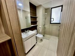 Sky Vue (D20), Condominium #593835581